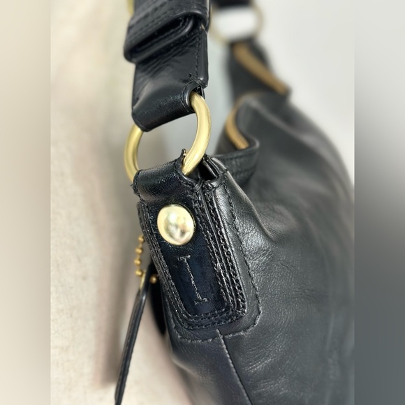 COACH VINTAGE! Black Leather Hobo Bag with Brass Hardware - Picture 7 of 13